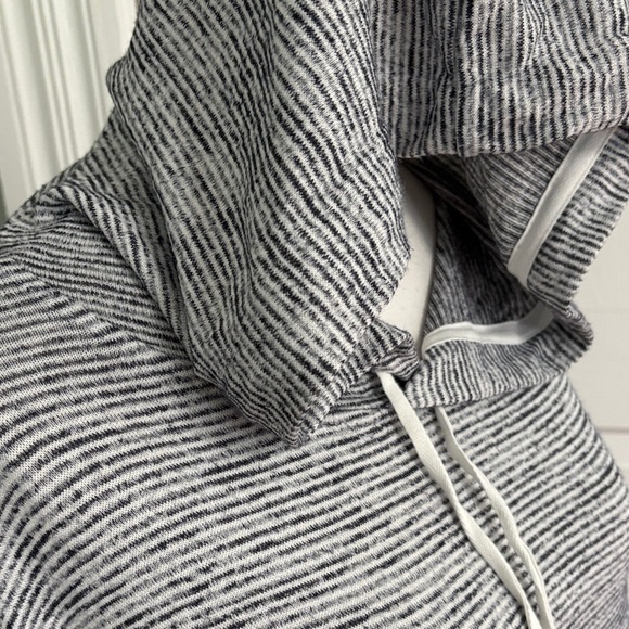 Stitch Fix Market & Spruce Lightweight Gray Hooded women’s Sweater size XL - Picture 2 of 5
